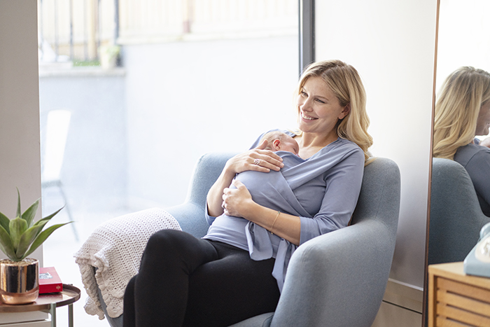 Skin to skin top - fourth trimester must-have