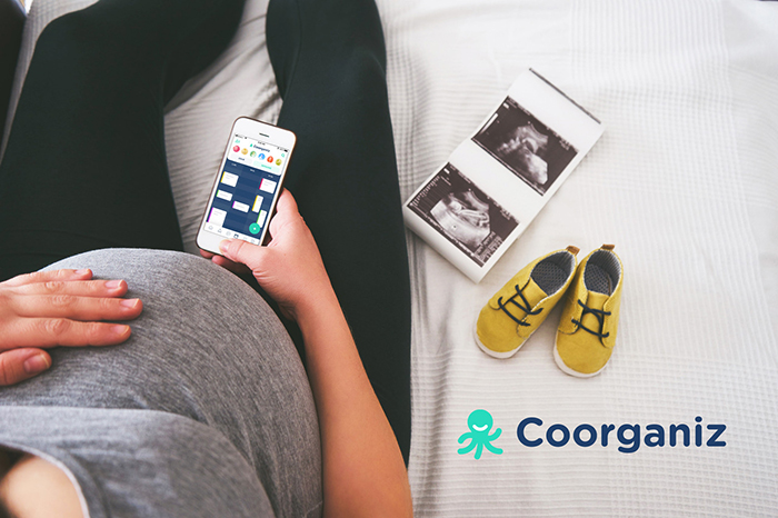 Pregnant woman uses coorganiz app